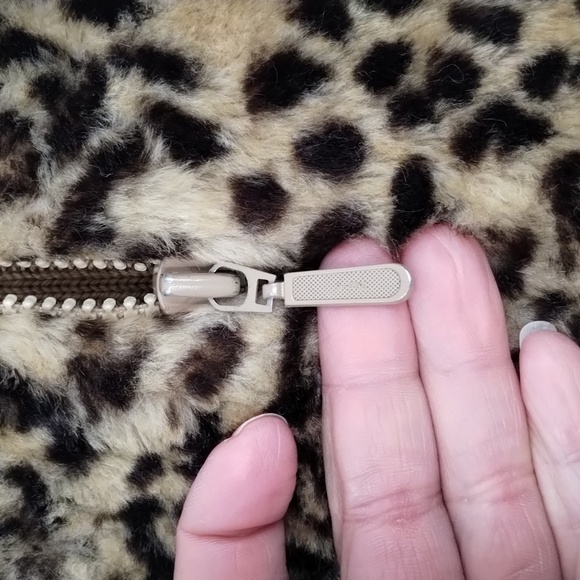 Kathie Lee Collection women's size Medium 8/10 leopard print vest vintage - Picture 9 of 10